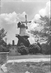 Dutch wind-mill at Shelby Park - Now burned down