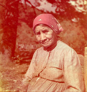 Old Indian - Grannie